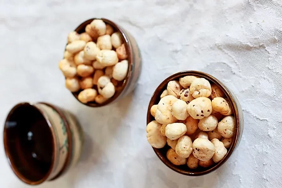 How Does the Salt and Pepper Flavor of Makhan..