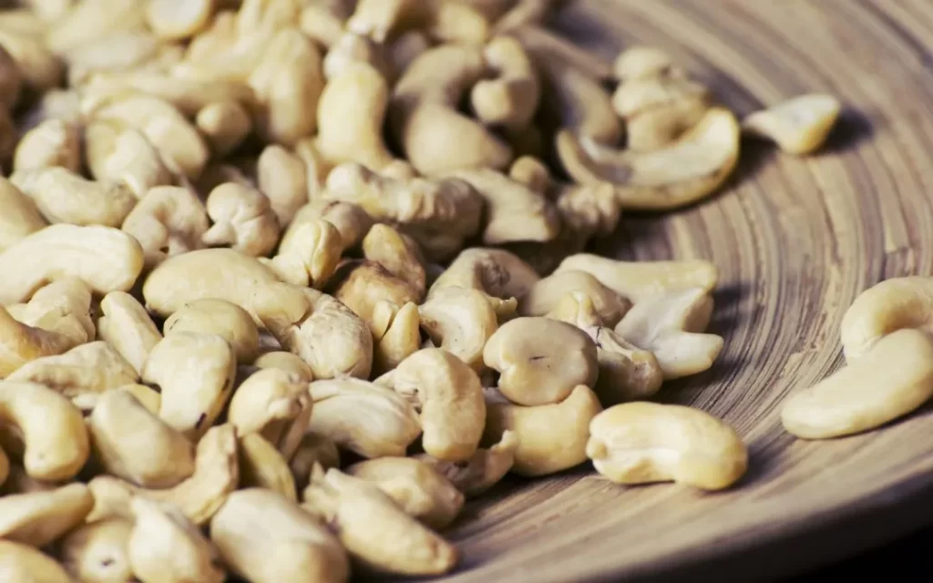 What Makes Salted and Roasted Cashews a Versa..