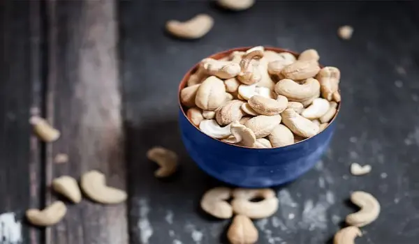 Are cashews good for heart health?