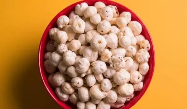 Glow Naturally: The Incredible Makhana Benefi..