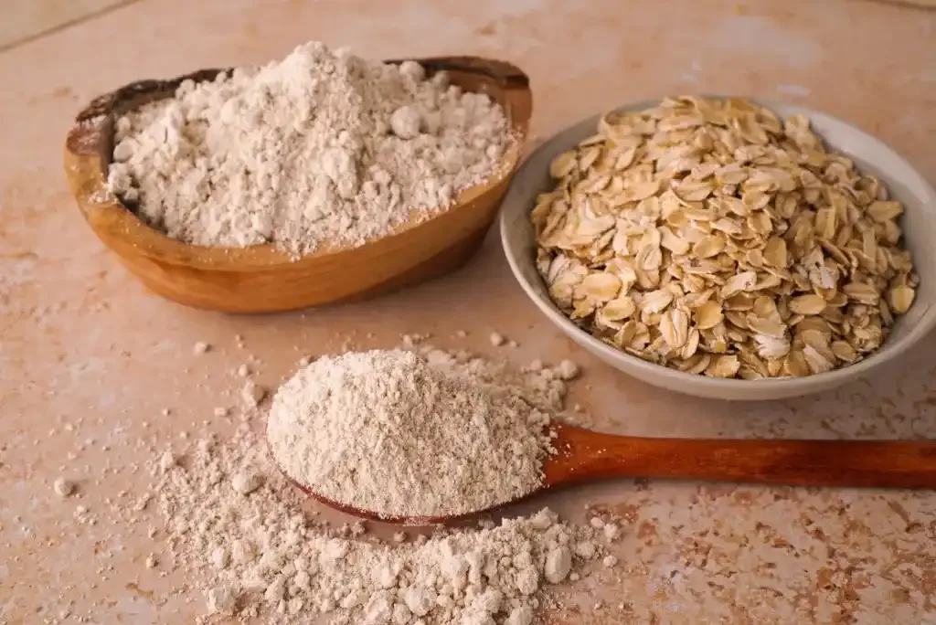 How Do Oats Contribute to the Nutritional Value of These Cookies as a Healthier Alternative to Refined Flour?
