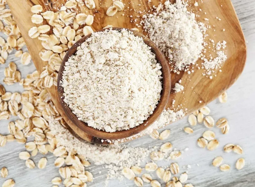 Exploring the Benefits of Oats Flour Over Maida Flour